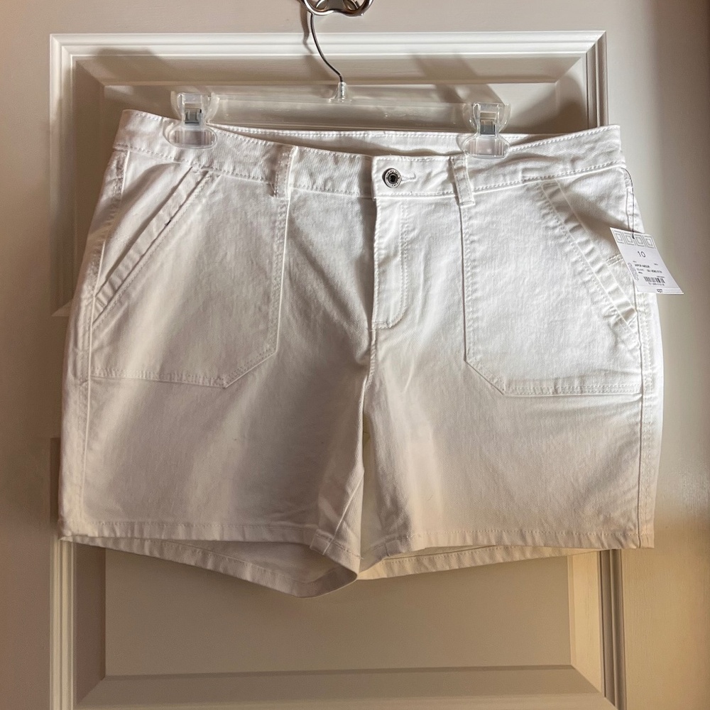 Liz Claiborne White Shorts Women's Size 10